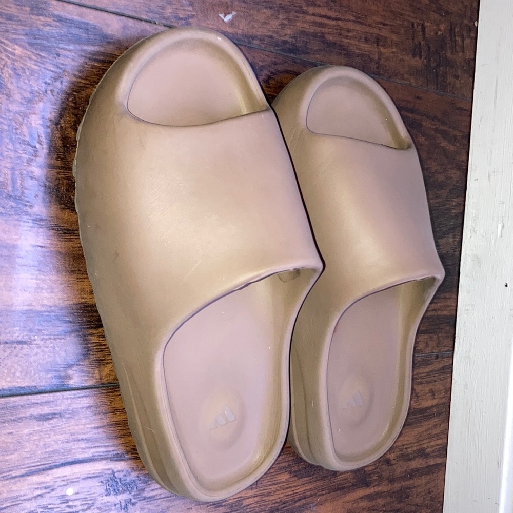 COPY - Yeezy Slides (core)